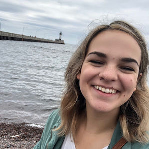 Meet your Posher, Rachel